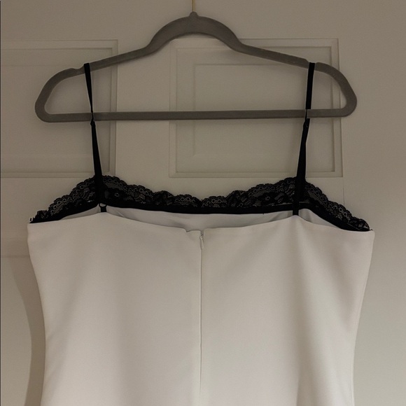 Zara white mini dress with black lace - Picture 9 of 10